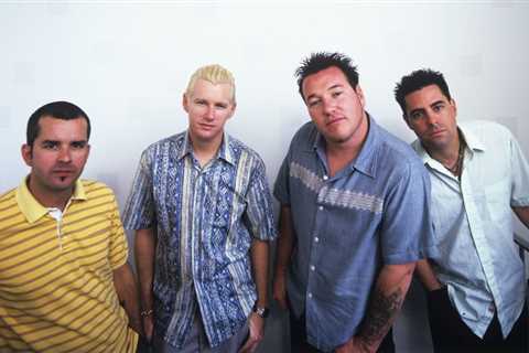 Smash Mouth’s History on Billboard’s Charts: ‘Walkin’ on the Sun,’ ‘All Star’ & More