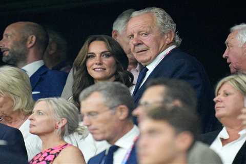 Princess Kate beams as she joins rugby’s Bill Beaumont to cheer on England at first World Cup match