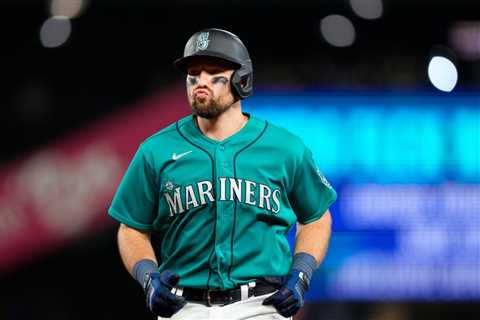 Mariners’ Cal Raleigh calls out front office, ownership after missing playoffs