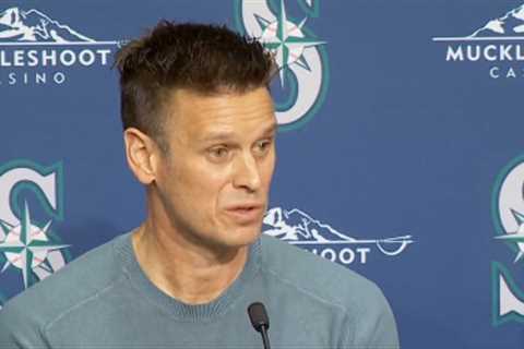 Mariners top executive says they’re doing fans ‘a favor’ by missing playoffs