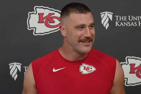 Travis Kelce Responds To Aaron Rodgers' 'Mr. Pfizer' Joke, Stands By Getting Jab
