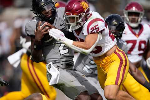 Shedeur Sanders taking sacks to salvage passing stats: Pac-12 coach