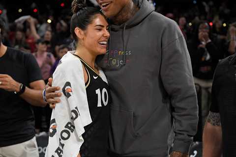 Giants’ Darren Waller excited wife Kelsey Plum of Aces is in WNBA Final