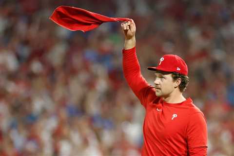 Phillies not ruling out potential Rhys Hoskins return during postseason