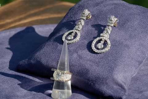 Antiques Roadshow Guest Shocked to Discover Value of Over the Top Jewellery