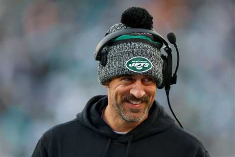 Jets players glad to have Aaron Rodgers’ back with team