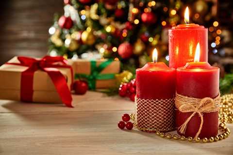 8 Best Scented Candles to Buy for the Holidays: Gingerbread, Peppermint & Other Fragrances to Make..