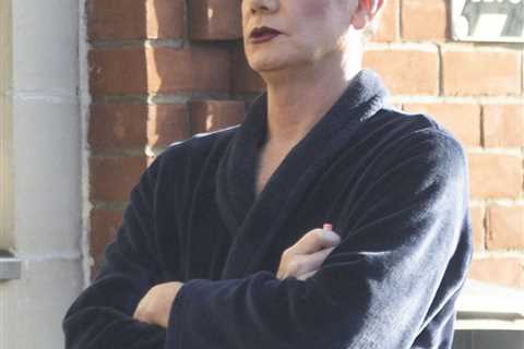 Huge TV Star Looks Unrecognisable in Heavy Drag Makeup – Can You Guess Who?