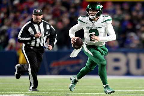 Week 14 NFL player props and picks: Zach Wilson puts on clinic as best bet