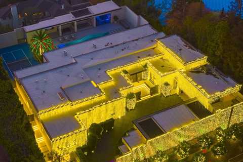 Celebrities Light Up Mansions With Extravagant Merry Makeovers