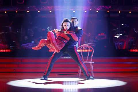 Soap fans to decide winner of Strictly as Bobby Brazier and Ellie Leach go head to head