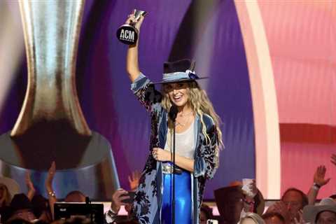 Will Lainey Wilson’s ‘Bell Bottom Blues’ Win Grammy for Best Country Album After CMA & ACM Wins?..