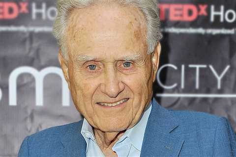 Larry Merchant Recovering At Home After Being Hospitalized W/ Vertigo