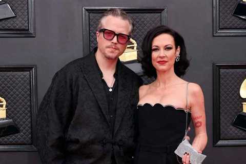 Jason Isbell Files For Divorce From Amanda Shires