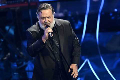 Russell Crowe Singing & More Highlights From Night 3 of Italy’s Sanremo 2024