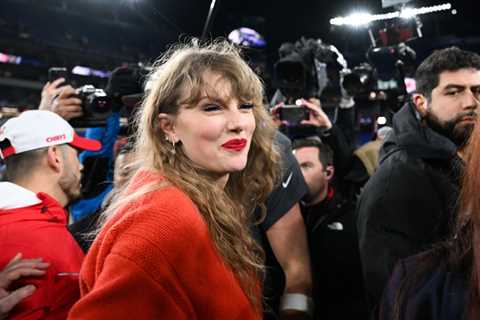 Taylor Swift Expected to Make Journey From Tokyo to Super Bowl