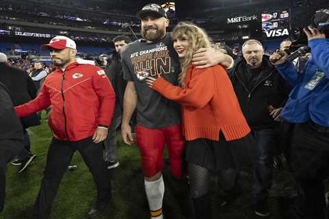 Travis Kelce heads to Sydney to see girlfriend Taylor Swift