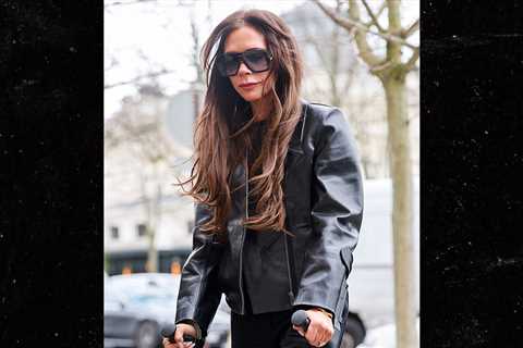 Victoria Beckham Forced to Use Crutches During Paris Fashion Week