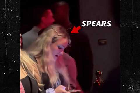 Jamie Lynn Spears Goes to Christina Aguilera's Vegas Residency