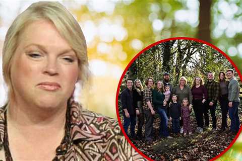 'Sister Wives' Janelle Brown Shares Last Family Photo Before Son's Death