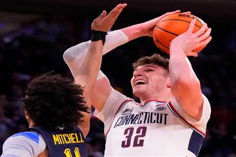 UConn turns it on late to rip Marquette and win Big East Tournament