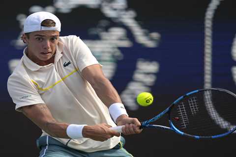 Arthur Cazaux collapses mid-match at Miami Open in unsettling moment