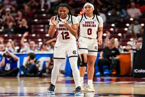 South Carolina women’s cruises in March Madness first round to keep perfect season rolling