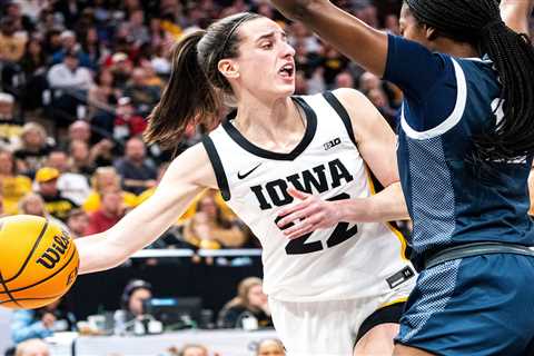 Caitlin Clark’s passing flair an overlooked part of Iowa stardom: ‘Pick your poison’