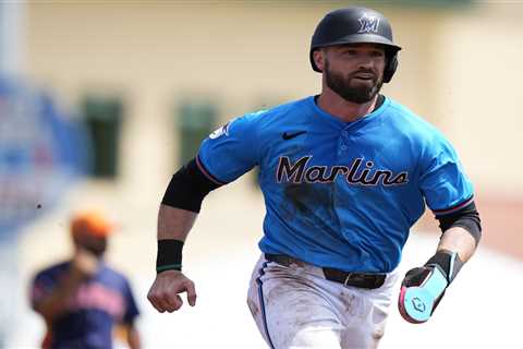 Yankees acquire Jon Berti in trade with Marlins before Opening Day