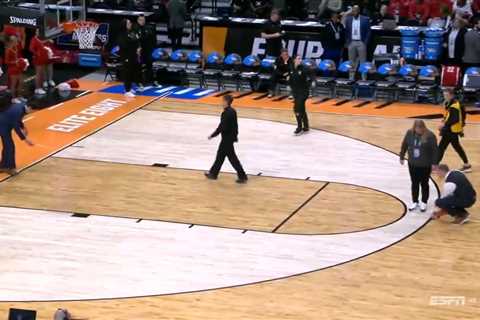 Texas, NC State play women’s March Madness game with different 3-point lines in NCAA disaster