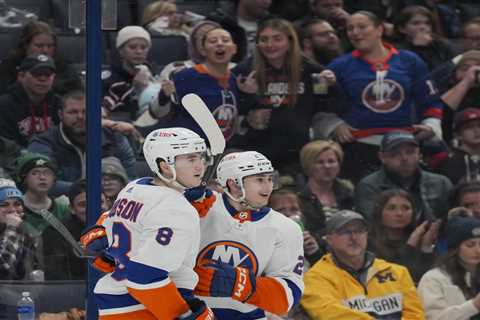 Islanders ready to face hardest part of schedule as playoff push intensifies