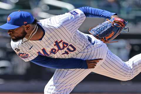 Mets teammates help Luis Severino get a grip on wayward sweeper