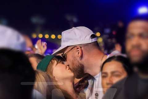 New Photos of Taylor and Travis Kissing in Middle of Coachella Crowd