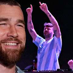 Travis Kelce Parties with Chainsmokers at Kentucky Derby Event