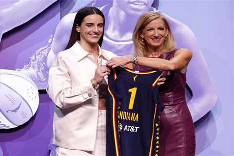 Caitlin Clark player props, predictions: Betting picks for the superstar’s debut WNBA season