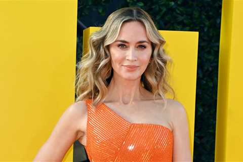 Emily Blunt Thought Her Daughter Was ‘Going to Faint’ While Meeting Taylor Swift: ‘She’s the Nicest’