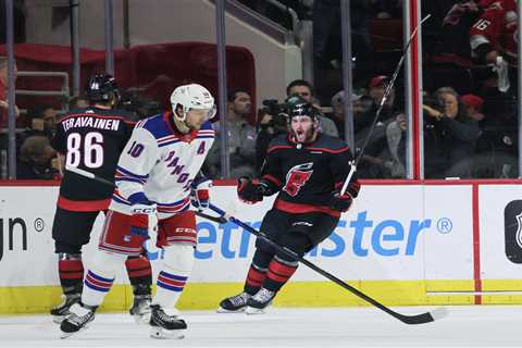 Rangers’ Artemi Panarin has multiple miscues  in Game 4 to forget