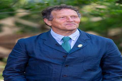 Monty Don's Baggy Suit Leaves Chelsea Flower Show Fans Baffled