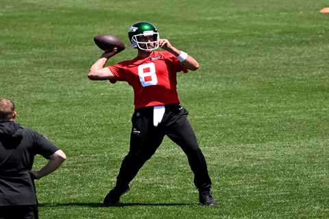 Aaron Rodgers impresses at Jets practice: ‘Doing everything’