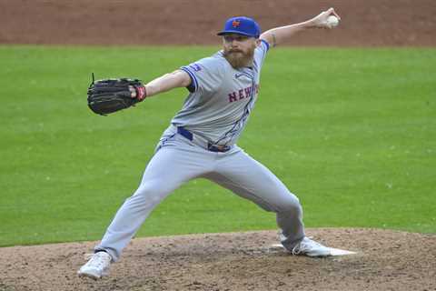 Mets’ Jake Diekman freaks out on water cooler after rough outing