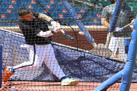 Mets’ Francisco Alvarez filled with optimism after first batting practice since thumb injury