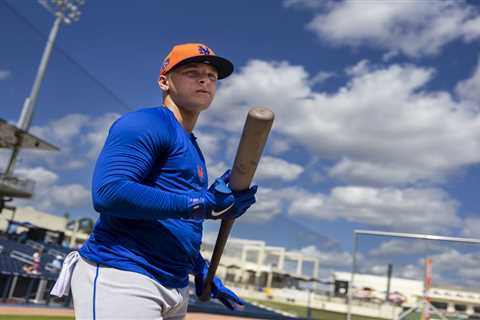 Mets mulling Jett Williams wrist surgery for stubborn injury
