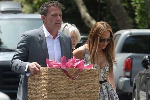 Ben Affleck, Jennifer Lopez Reunite For Daughter's Grad Party Amid Split Rumors