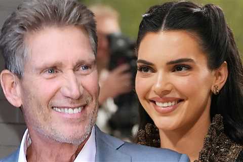 Kendall Jenner Knew 'Golden Bachelor' Gerry Turner's Pick After Seeing His Phone