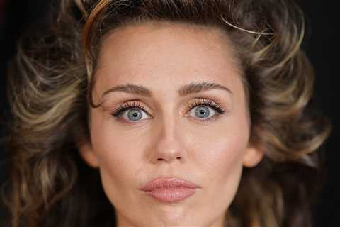 Miley Cyrus Obsessed Fan Arrested At Her Home After Showing Up Once Again