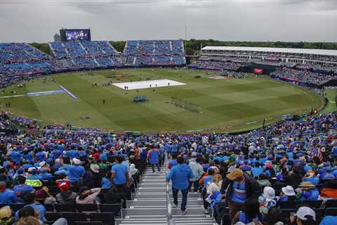 Pakistan-India World Cup draws thousands of fans to Long Island despite rain