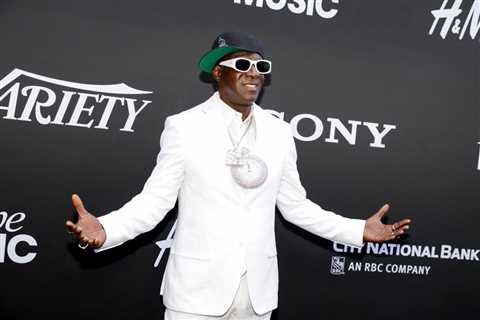 Flavor Flav Joins Forces With ‘His Favorite Restaurant’ Red Lobster for Crabfest Ad