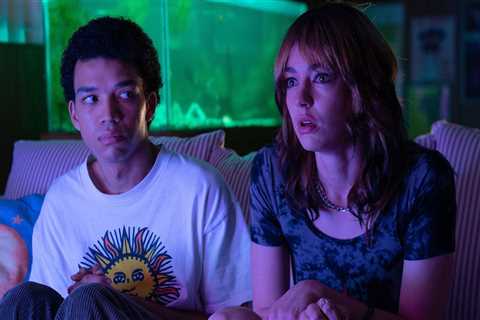 ‘I Saw the TV Glow’ Review — Jane Schoenbrun’s Film Is a Stunning Vision