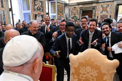 Pope Francis Meets With Hollywood's Biggest Comedians at Vatican