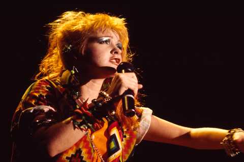 Cyndi Lauper Perches in Top 10 of Billboard’s Soundtracks Chart With ‘Let the Canary Sing’